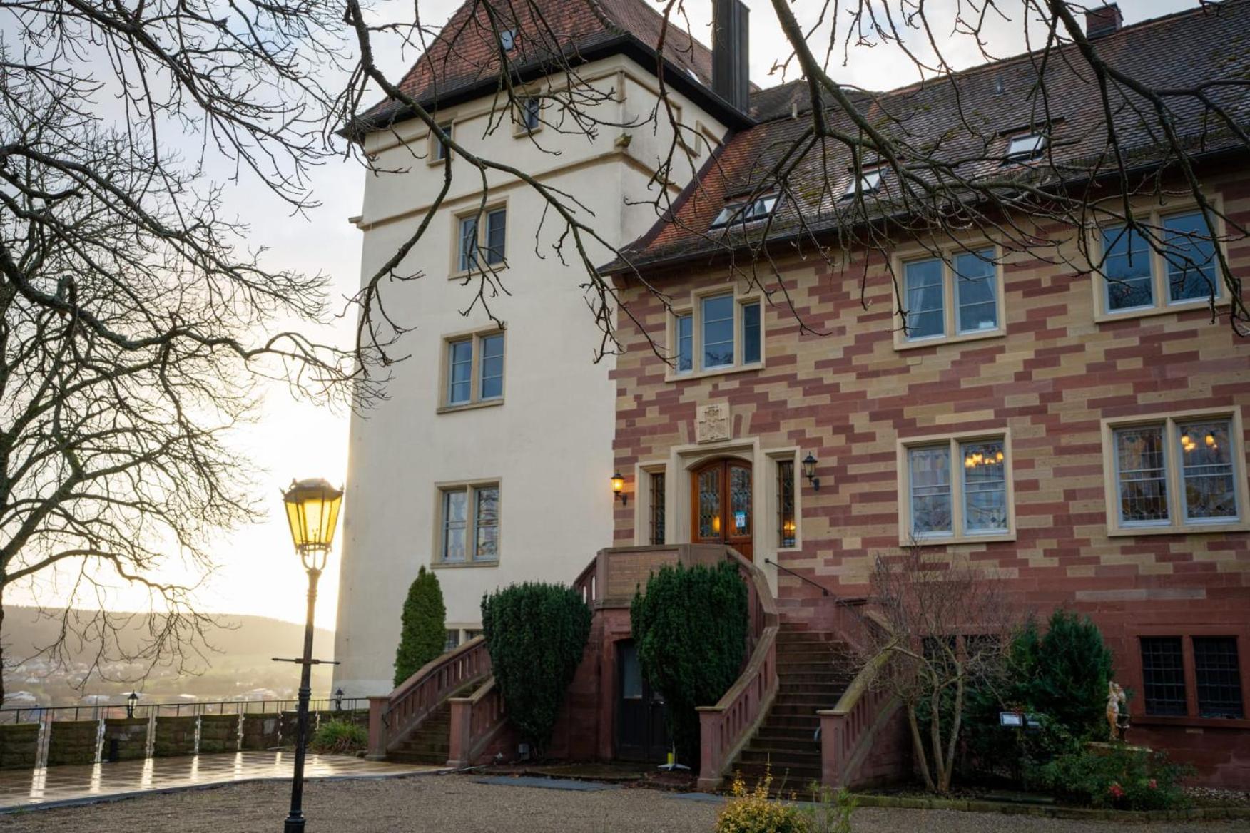 Eventlocation & Hotel Schloss Neuburg Obrigheim Exterior foto